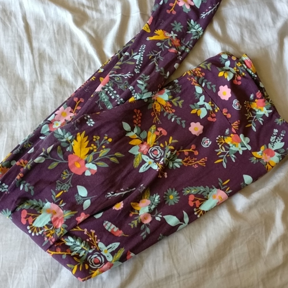 Purple Floral Lularoe TC Leggings